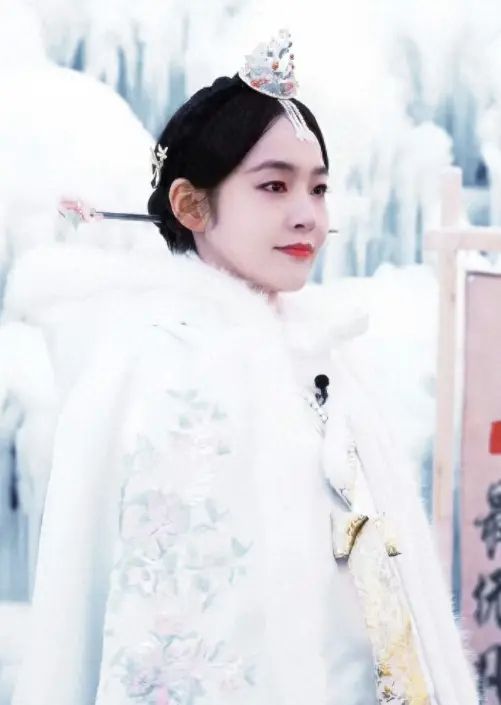 CQ9电子 CQ9传奇电子中国演员穿朝鲜族服饰韩网称“又土又丑山寨韩服”央媒发声了(图4)