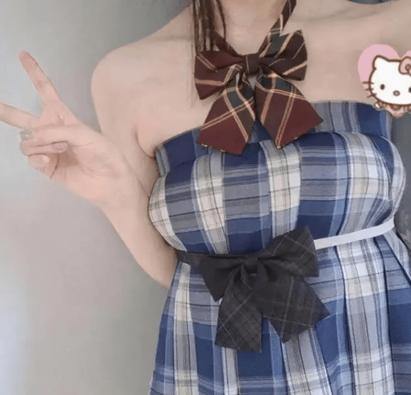 “JK抹胸穿新法”？把当流量密码？非蠢既坏CQ9电子 CQ9传奇电子