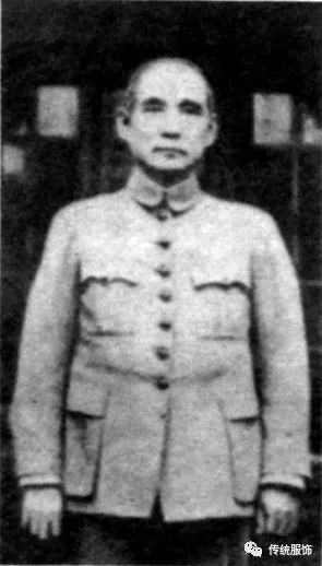 CQ9电子 CQ9传奇电子穿「中山装」的就是好人？(图3)