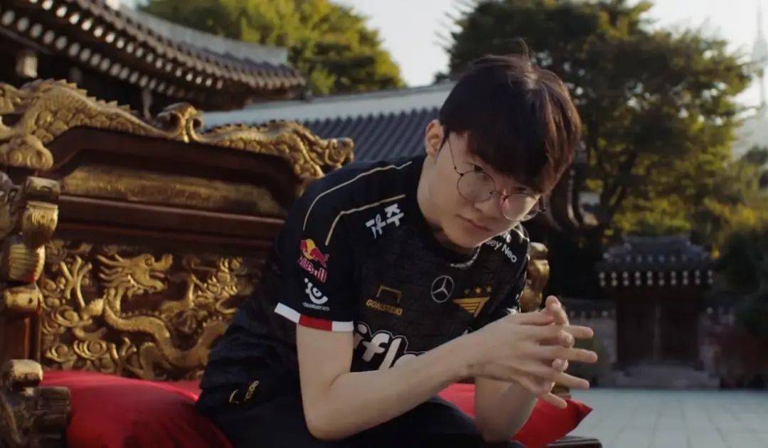 Faker“定制冠军”引热议！能拿冠军是因为拳头CQ9电子 CQ9传奇电子(图3)
