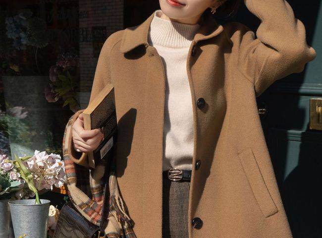 CQ9电子 CQ9传奇电子这才是中年女人该有的大衣穿搭6套“配色方案”直接照穿就美(图3)
