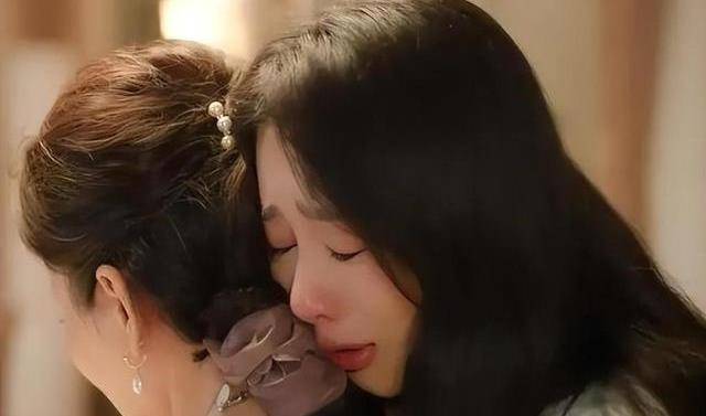 何思飞新剧《穷人》!53元的睡衣200元的裙子但避孕套是惊人的!CQ9电子 CQ9传奇电子(图12)