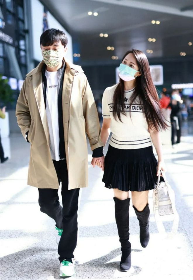 CQ9电子 CQ9传奇电子伊能静56岁这状态也太好了吧！穿小短裙比少女还嫩(图3)