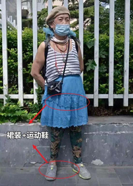 被上海街头奶奶惊艳到！衣服宽松、款式花哨却个个气质又优雅CQ9电子 CQ9传奇电子(图18)