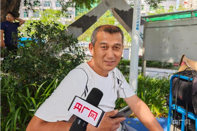 深圳人的广场舞也开始“内卷”了！“无噪音广场舞”CQ9电子 CQ9传奇电子开启城市“静音”模式(图2)
