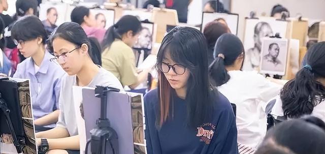CQ9电子 CQ9传奇电子填报志愿前需了解适合艺考生报考的4个美术专业实力强前景广(图3)