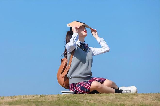 CQ9电子 CQ9传奇电子河南冬季校服被曝100%聚酯纤维学校却称不知情教育局正在调查(图12)