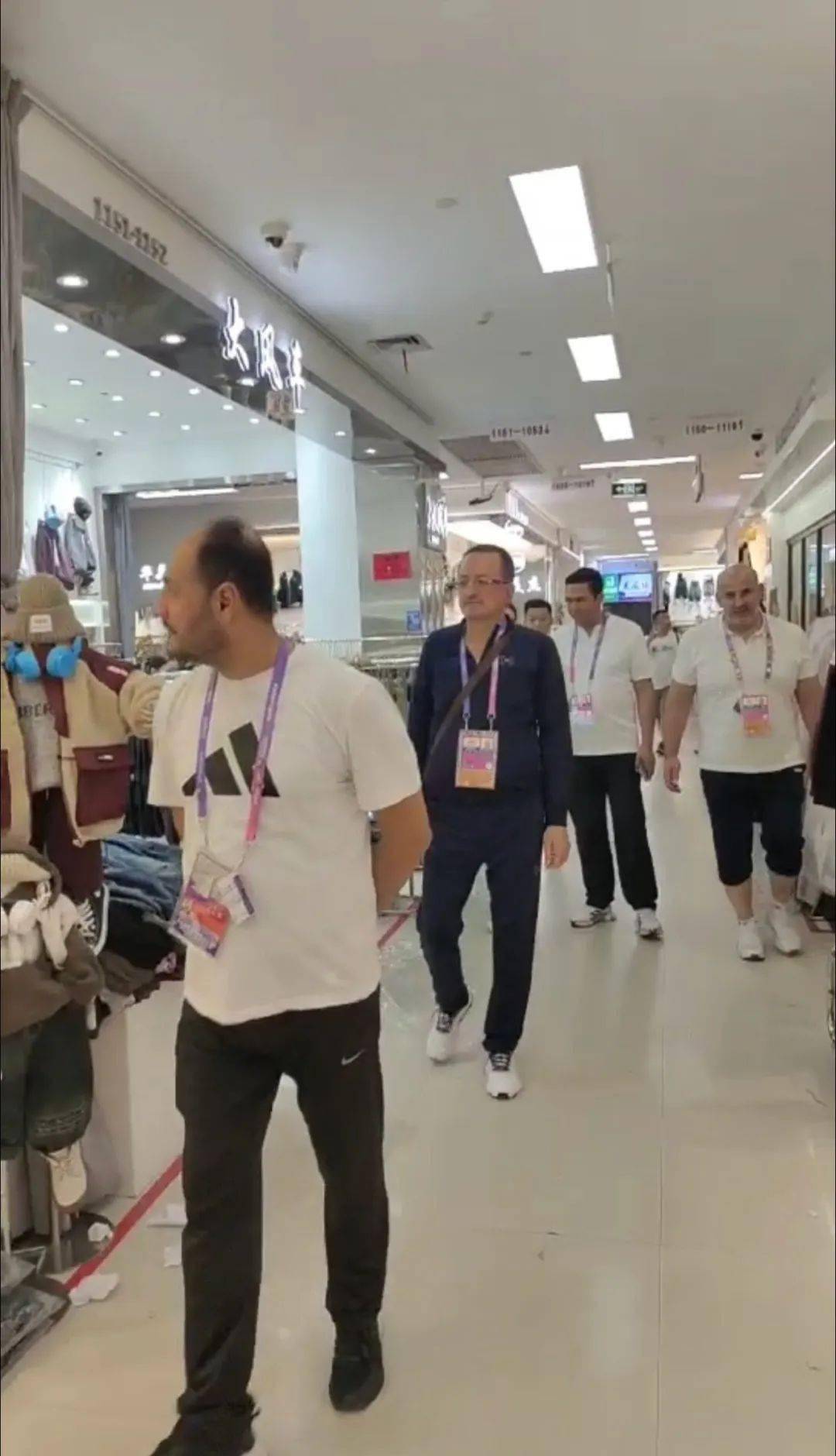 CQ9电子 CQ9传奇电子从四季青转战杭州大厦网友偶遇沙特和卡塔尔代表团成员一出手就是