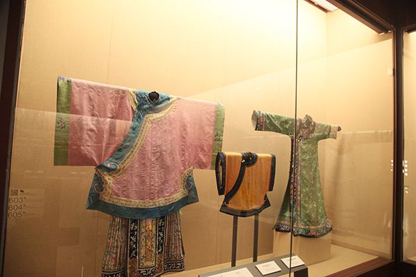 CQ9电子 CQ9传奇电子从长衫看中国女性服饰文化变迁(图2)