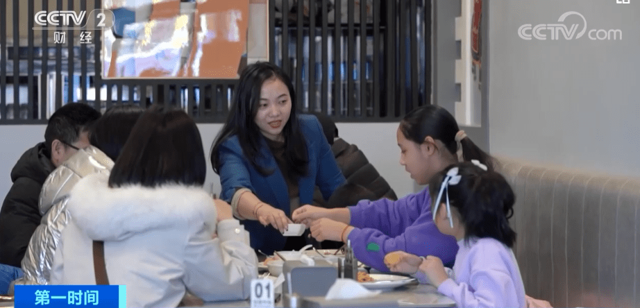 火爆！全球最大小商品批发市场2月CQ9电子 CQ9传奇电子2日开市！大批外商回归！(图3)