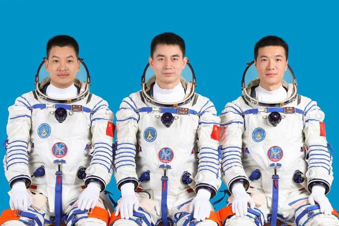 我国飞得最久的航天员叶光富二度飞天：8岁CQ9电子 CQ9传奇电子丧父农民妈妈培养他